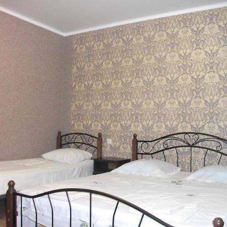 Guesthouse On Kabardinskaya 139A Gagra Exterior foto