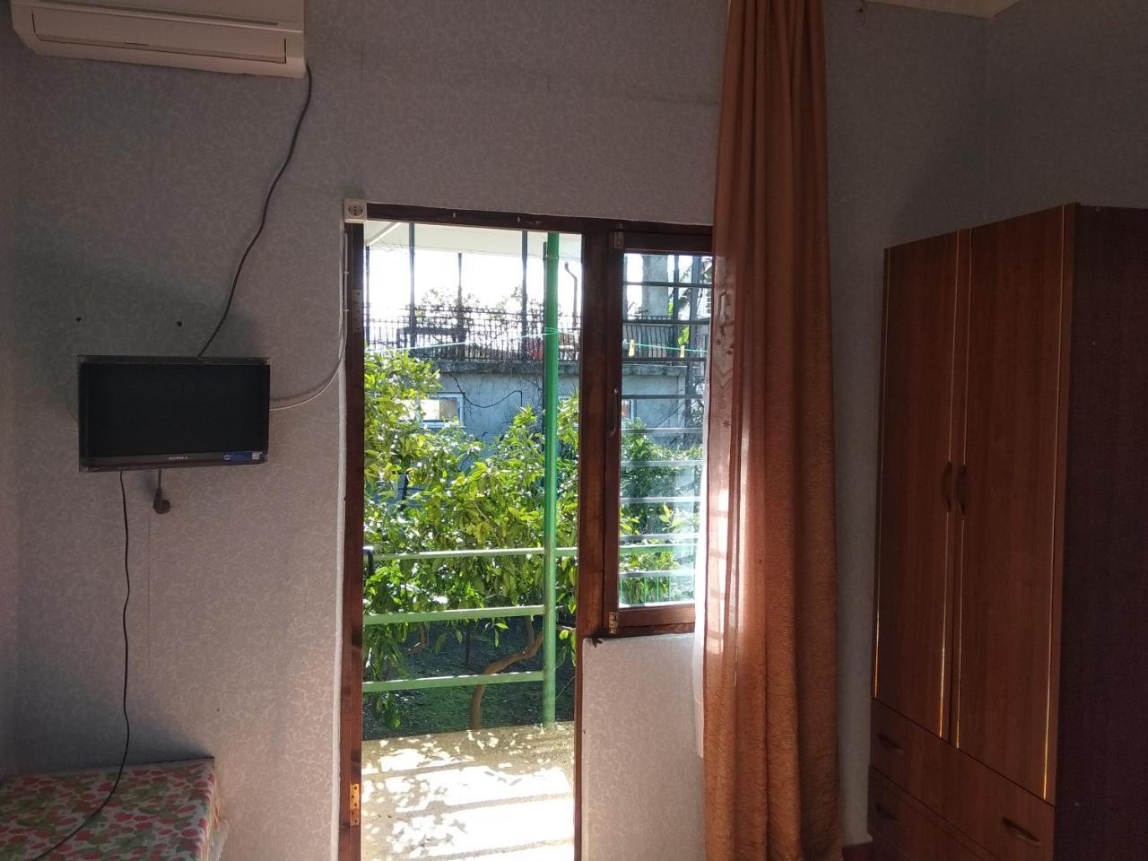 Guesthouse On Kabardinskaya 139A Gagra Exterior foto