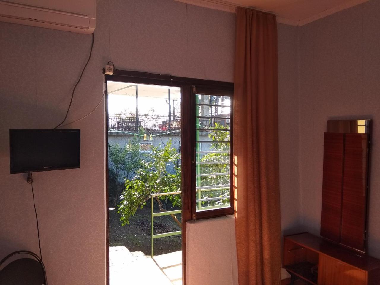 Guesthouse On Kabardinskaya 139A Gagra Exterior foto